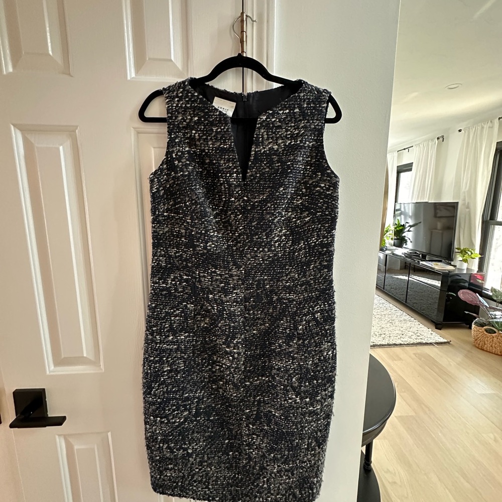 $1250 Akris Punto Black Bouclé Tweed Sheath Dress Sleeveless V-Neck Size US 12 - Picture 6 of 10